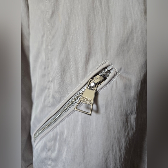 KARL LAGERFELD Muted Misty Silver Water Resistant Jacket With Hidden Hood. Large - Picture 3 of 16
